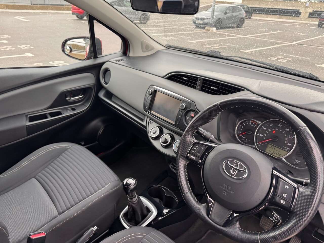 2016 TOYOTA YARIS 2016 TOYOTA YARIS