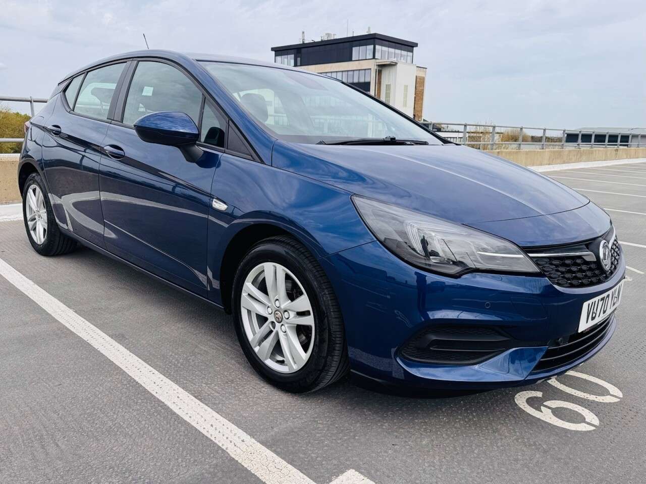 A 2020 VAUXHALL ASTRA 1.2 Turbo Business Edition Nav Hatchback 5dr Petrol Manual Euro 6 (s/s) (11 A 2020 VAUXHALL ASTRA 1.2 Turbo Business Edition Nav Hatchback 5dr Petrol Manual Euro 6 (s/s) (11