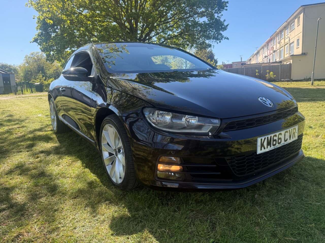 A 2016 VOLKSWAGEN SCIROCCO 2.0 TDI BlueMotion Tech GT Hatchback 3dr Diesel DSG Euro 6 (s/s) (150 ps) 1 A 2016 VOLKSWAGEN SCIROCCO 2.0 TDI BlueMotion Tech GT Hatchback 3dr Diesel DSG Euro 6 (s/s) (150 ps) 1