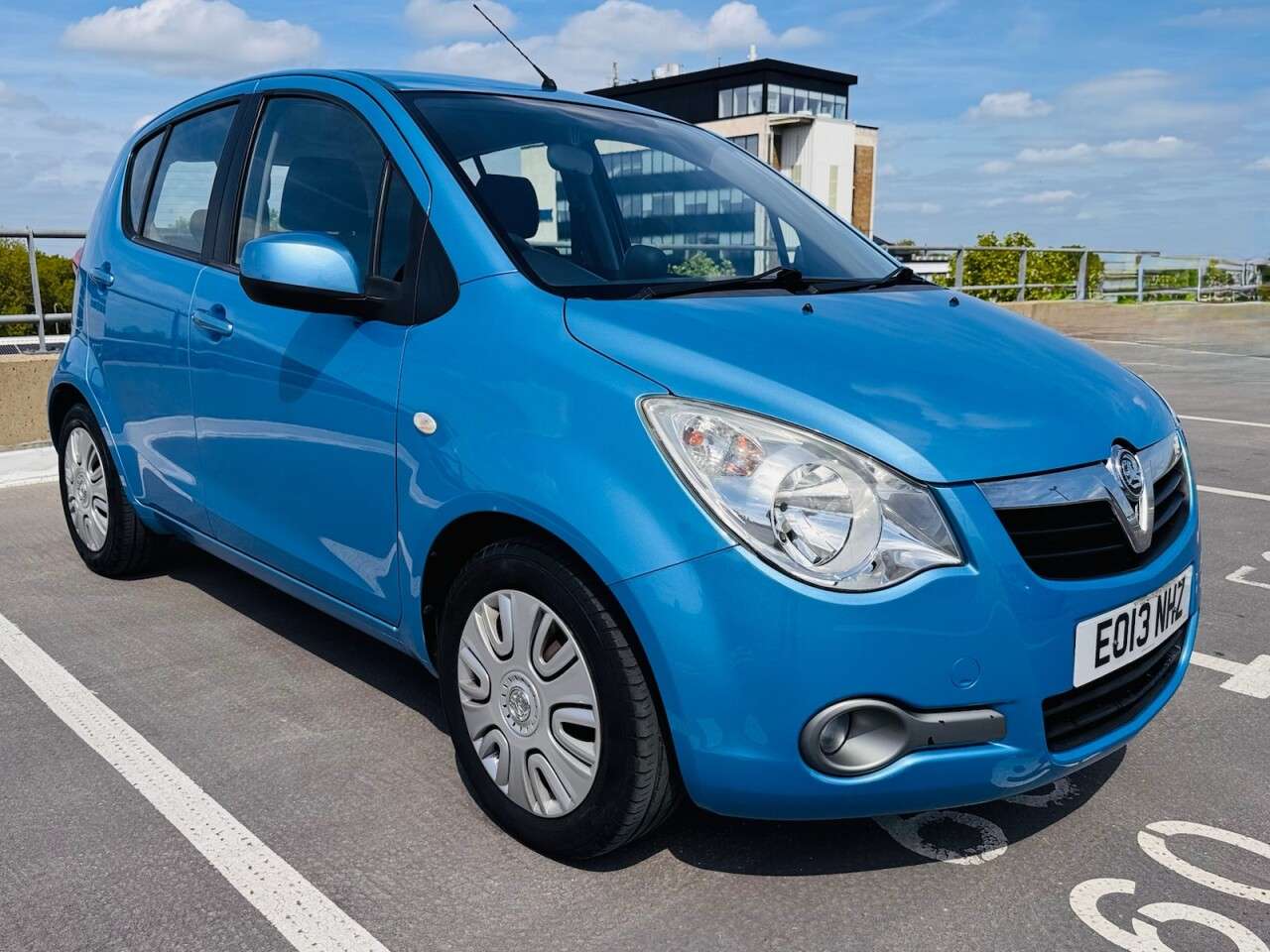 A 2013 VAUXHALL AGILA 1.0 ecoFLEX 12V S MPV 5dr Petrol Manual Euro 5 (68 ps) 1 year mot and servi A 2013 VAUXHALL AGILA 1.0 ecoFLEX 12V S MPV 5dr Petrol Manual Euro 5 (68 ps) 1 year mot and servi