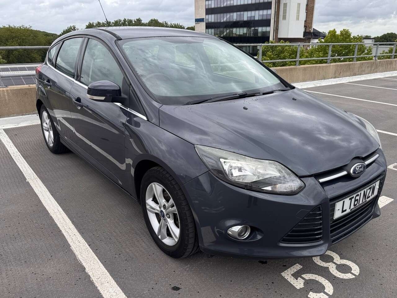 A 2011 FORD FOCUS 1.6 Zetec Hatchback 5dr Petrol Manual Euro 5 (105 ps) 1 year mot and servic A 2011 FORD FOCUS 1.6 Zetec Hatchback 5dr Petrol Manual Euro 5 (105 ps) 1 year mot and servic