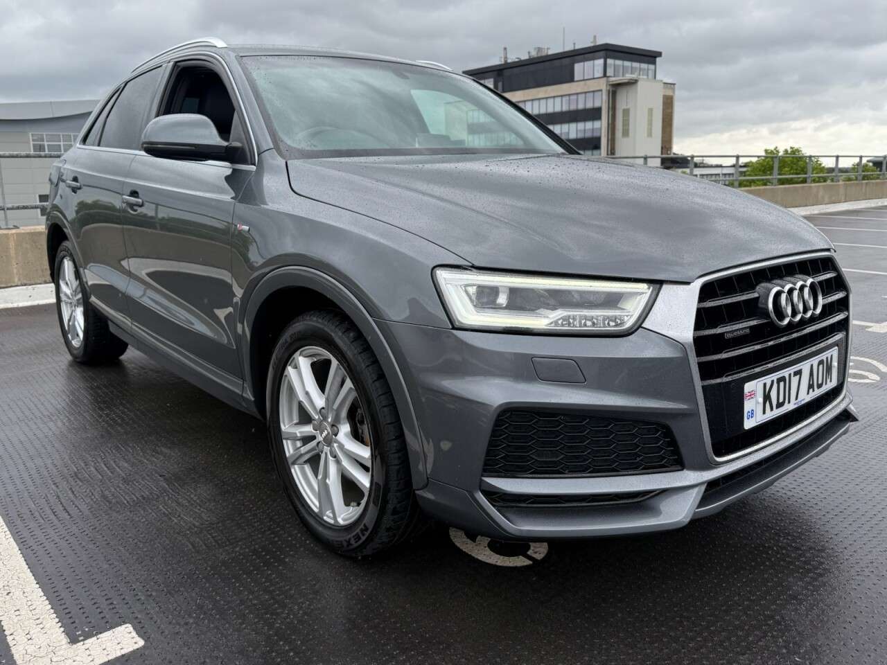 A 2017 AUDI Q3 2.0 TDI S line Edition SUV 5dr Diesel S Tronic quattro Euro 6 (s/s) (184 ps A 2017 AUDI Q3 2.0 TDI S line Edition SUV 5dr Diesel S Tronic quattro Euro 6 (s/s) (184 ps