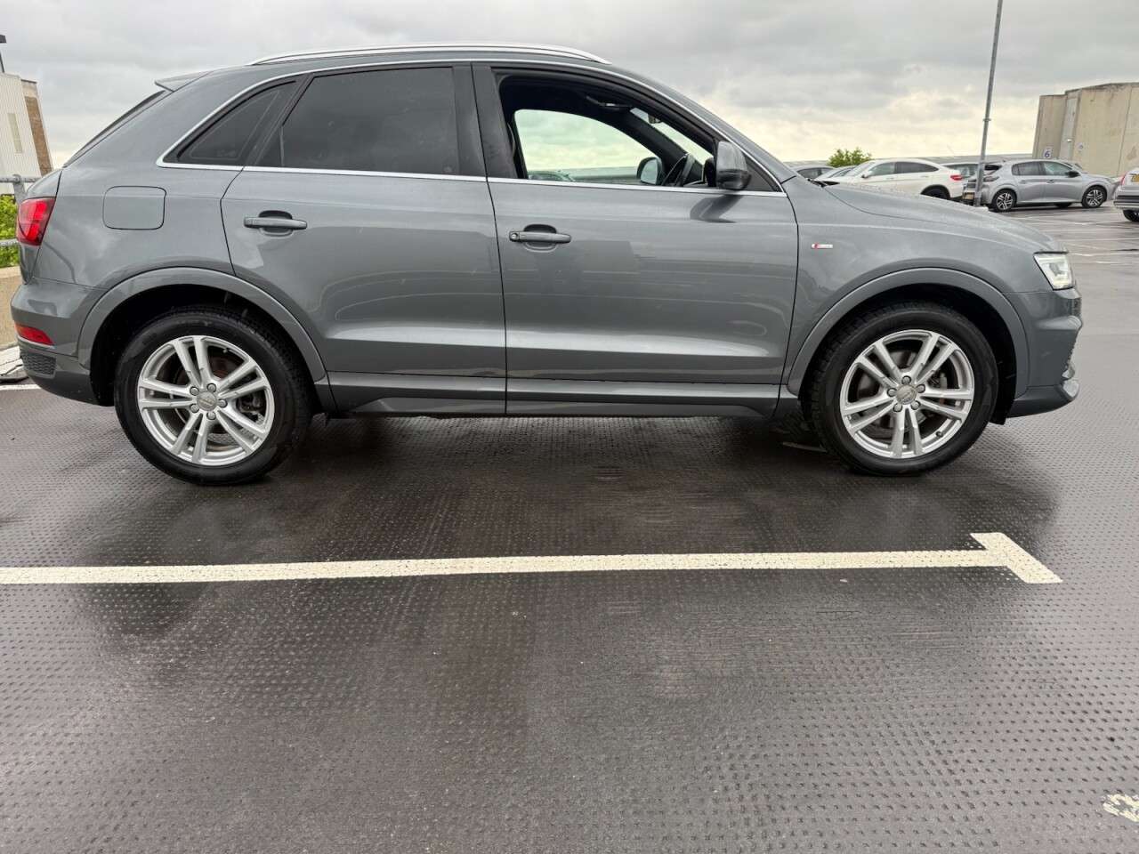 2017 AUDI Q3 2017 AUDI Q3
