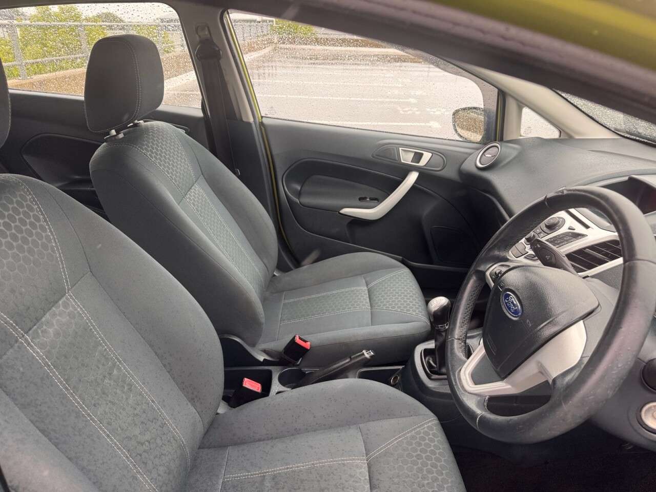 2011 FORD FIESTA 2011 FORD FIESTA
