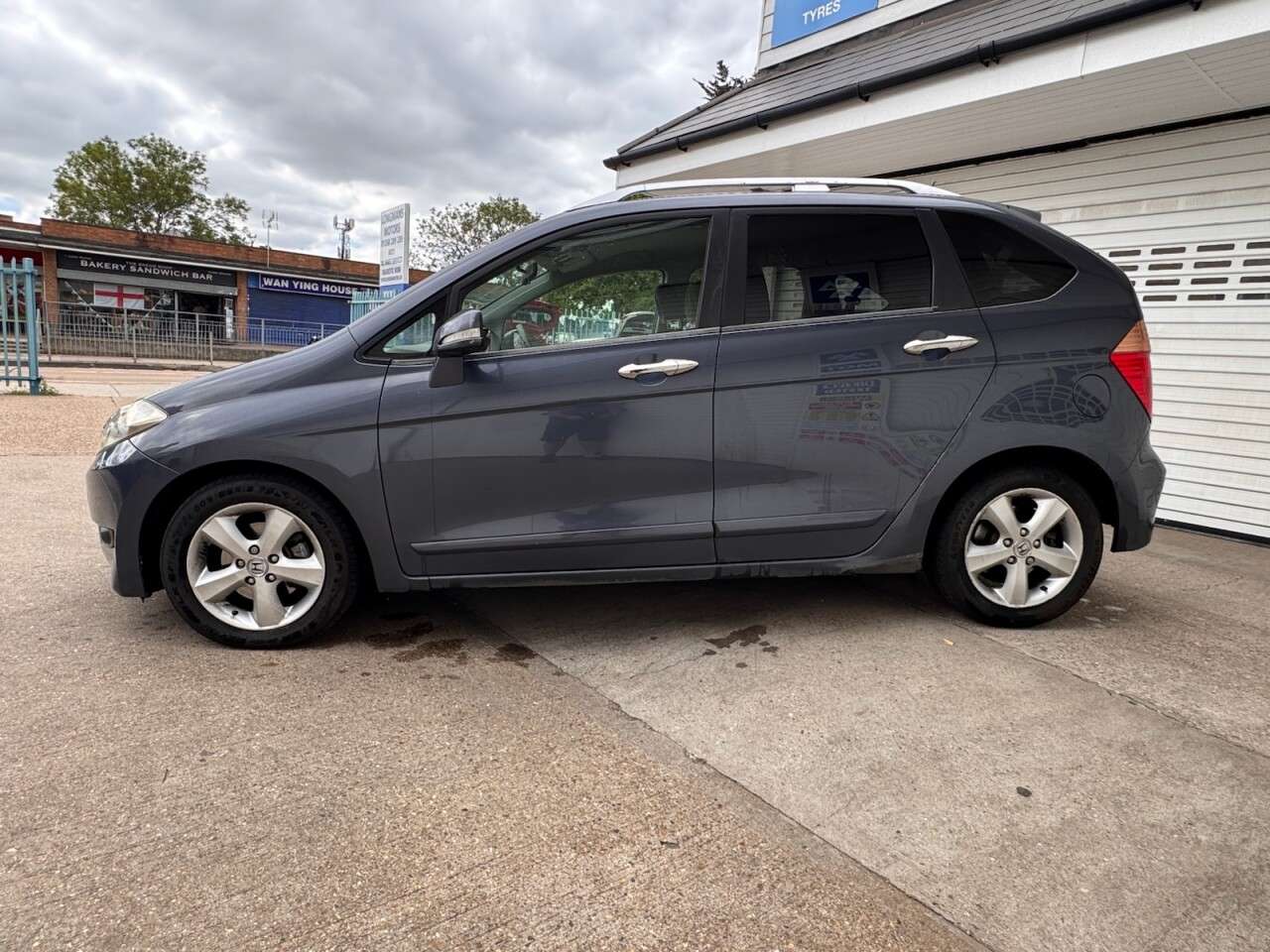2007 HONDA FR-V 2007 HONDA FR-V