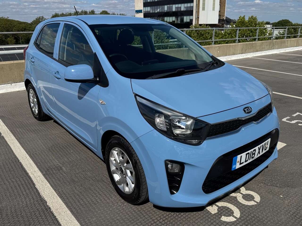 A 2018 KIA PICANTO 1.0 2 Hatchback 5dr Petrol Manual Euro 6 (66 bhp) 1 year mot and service in A 2018 KIA PICANTO 1.0 2 Hatchback 5dr Petrol Manual Euro 6 (66 bhp) 1 year mot and service in