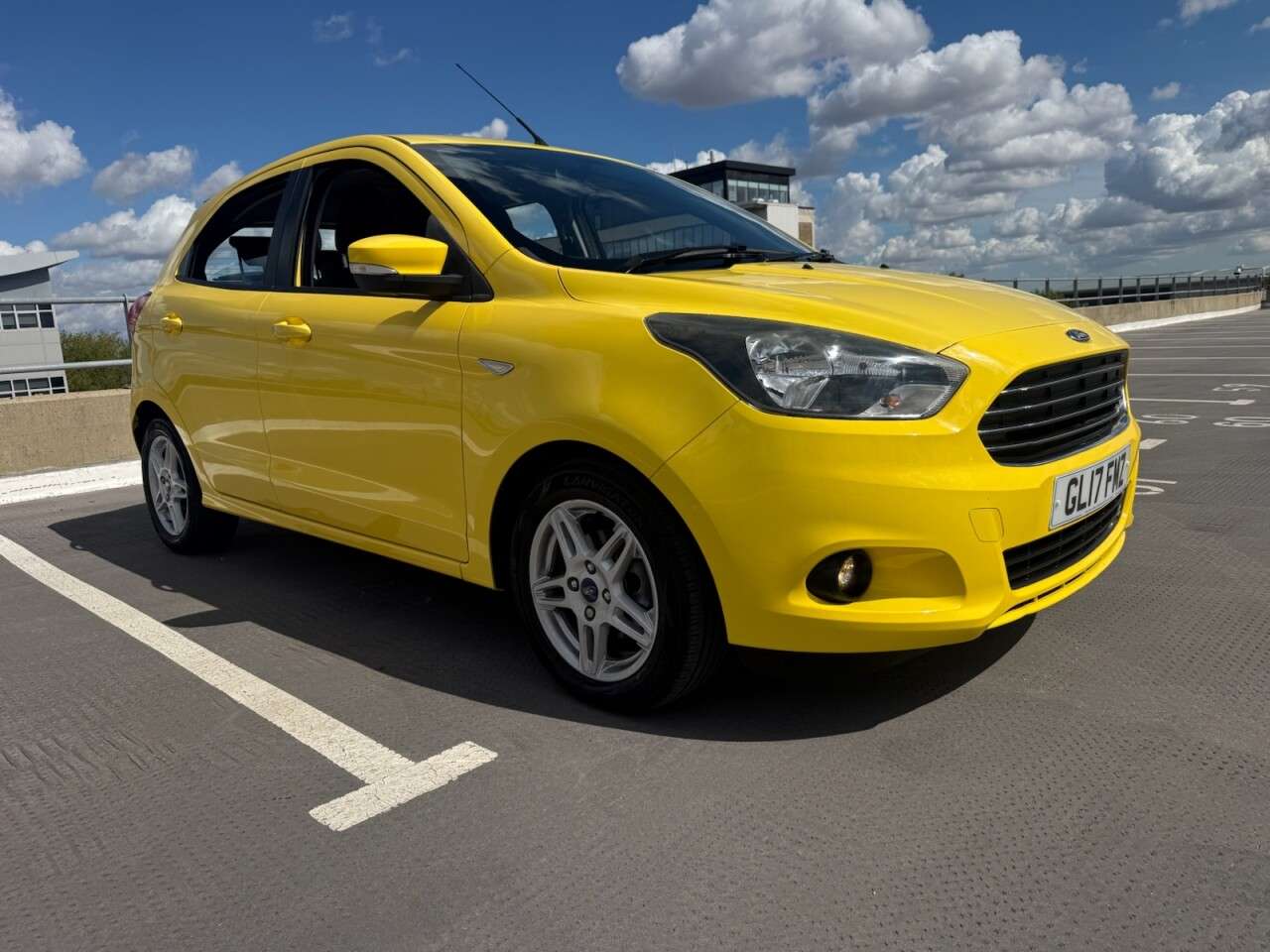 A 2017 FORD KA+ 1.2 Ti-VCT Zetec Hatchback 5dr Petrol Manual Euro 6 (70 ps) A 2017 FORD KA+ 1.2 Ti-VCT Zetec Hatchback 5dr Petrol Manual Euro 6 (70 ps)