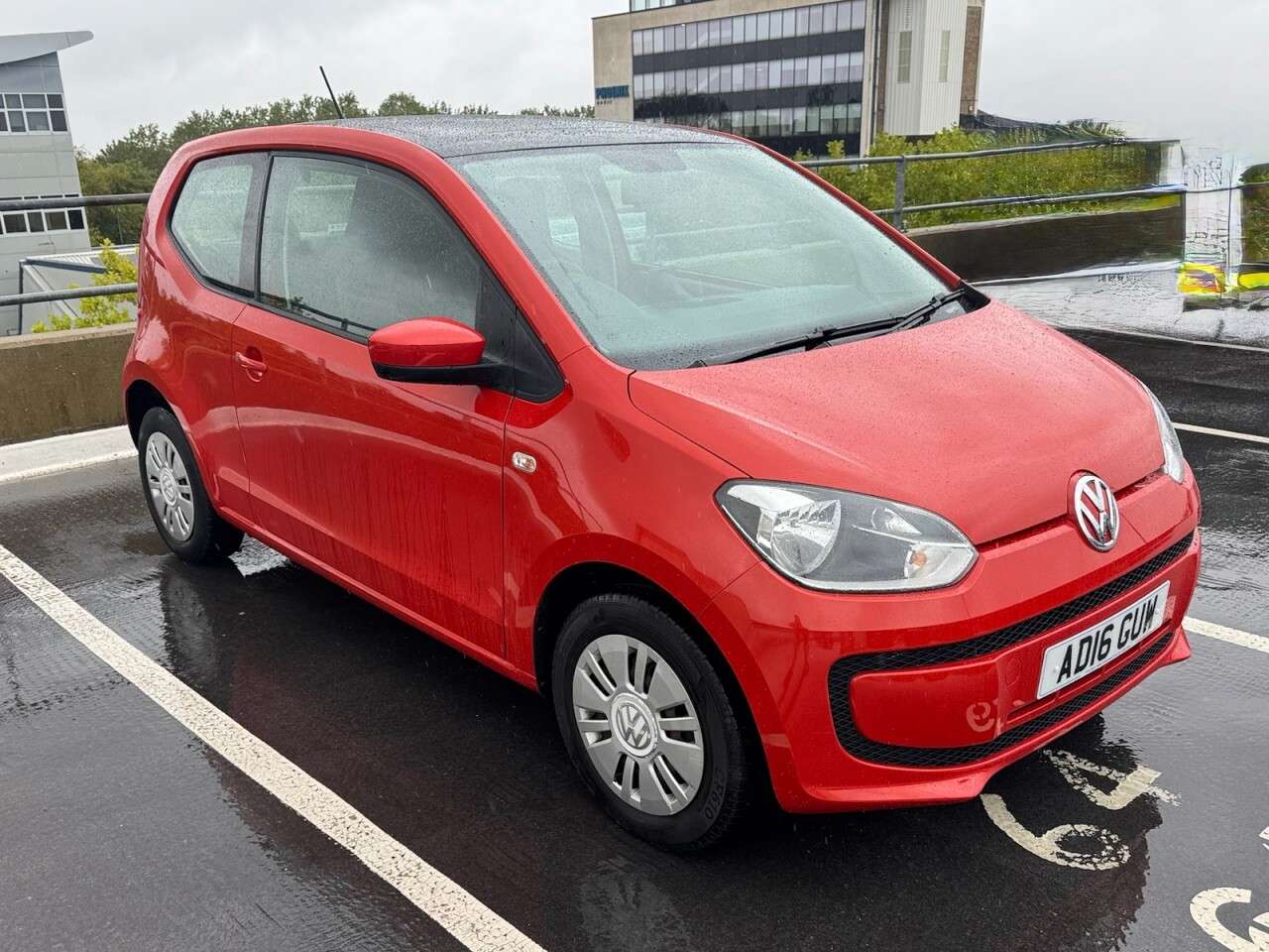 A 2016 VOLKSWAGEN UP! 1.0 Move up! Hatchback 3dr Petrol ASG Euro 6 (60 ps) A 2016 VOLKSWAGEN UP! 1.0 Move up! Hatchback 3dr Petrol ASG Euro 6 (60 ps)