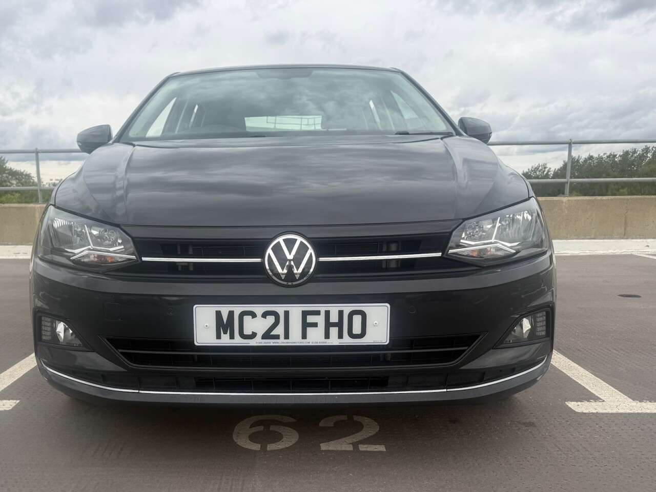 A 2021 VOLKSWAGEN POLO 1.0 TSI SEL Hatchback 5dr Petrol DSG Euro 6 (s/s) (110 ps) A 2021 VOLKSWAGEN POLO 1.0 TSI SEL Hatchback 5dr Petrol DSG Euro 6 (s/s) (110 ps)