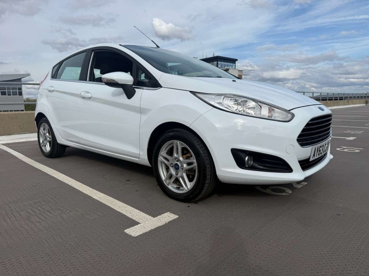A 2013 FORD FIESTA 1.25 Zetec Hatchback 5dr Petrol Manual Euro 5 (82 ps) A 2013 FORD FIESTA 1.25 Zetec Hatchback 5dr Petrol Manual Euro 5 (82 ps)