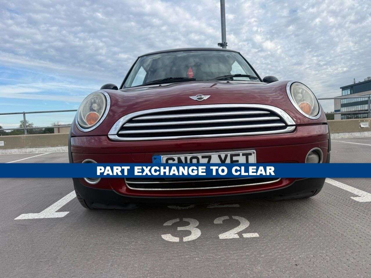 A 2007 MINI HATCH 1.6 Cooper Hatchback 3dr Petrol Manual Euro 4 (120 ps) A 2007 MINI HATCH 1.6 Cooper Hatchback 3dr Petrol Manual Euro 4 (120 ps)