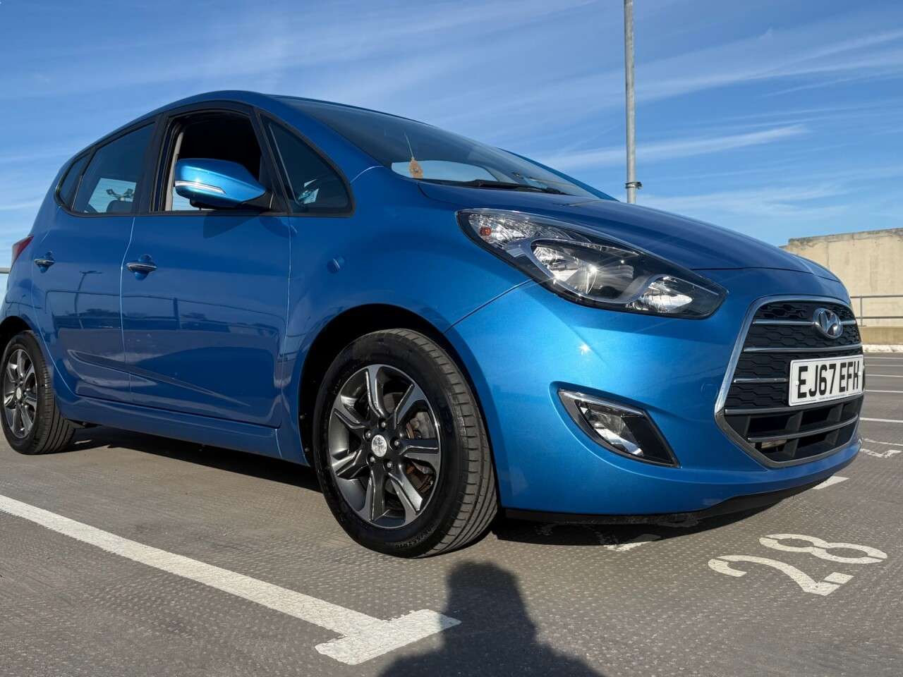 A 2017 HYUNDAI IX20 1.6 SE Nav Hatchback 5dr Petrol Auto Euro 6 (125 ps) A 2017 HYUNDAI IX20 1.6 SE Nav Hatchback 5dr Petrol Auto Euro 6 (125 ps)