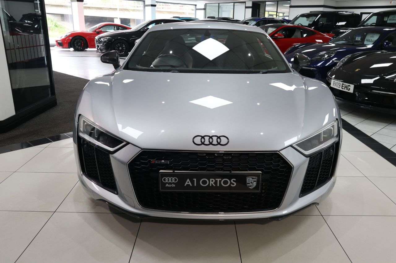 2016 AUDI R8 2016 AUDI R8