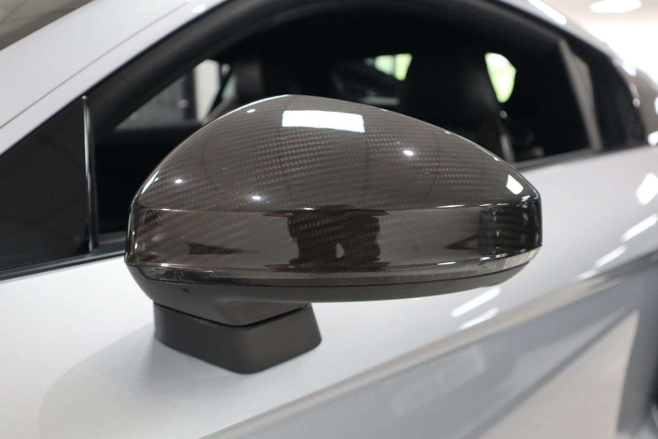 2016 AUDI R8 2016 AUDI R8