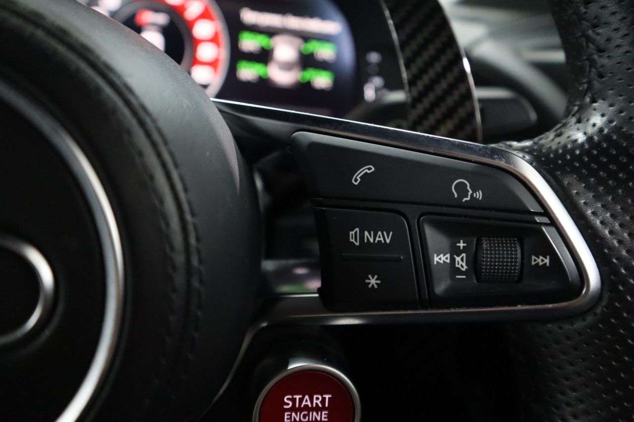 2016 AUDI R8 2016 AUDI R8