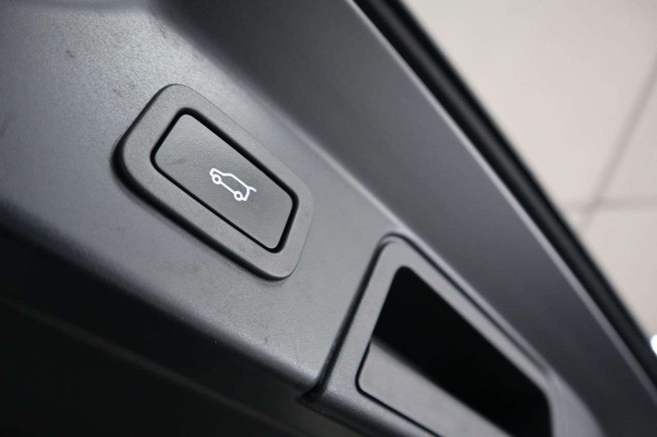 2021 LAND ROVER RANGE ROVER VELAR 2021 LAND ROVER RANGE ROVER VELAR