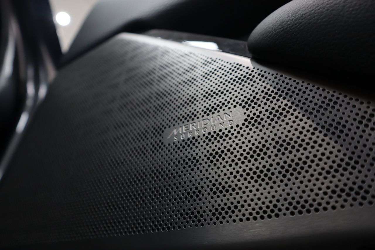 2021 LAND ROVER RANGE ROVER VELAR 2021 LAND ROVER RANGE ROVER VELAR