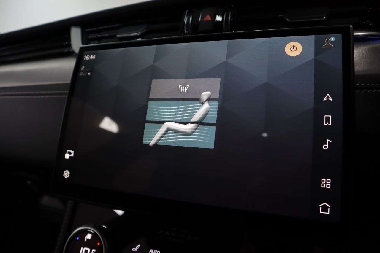 2023 JAGUAR F-PACE 2023 JAGUAR F-PACE