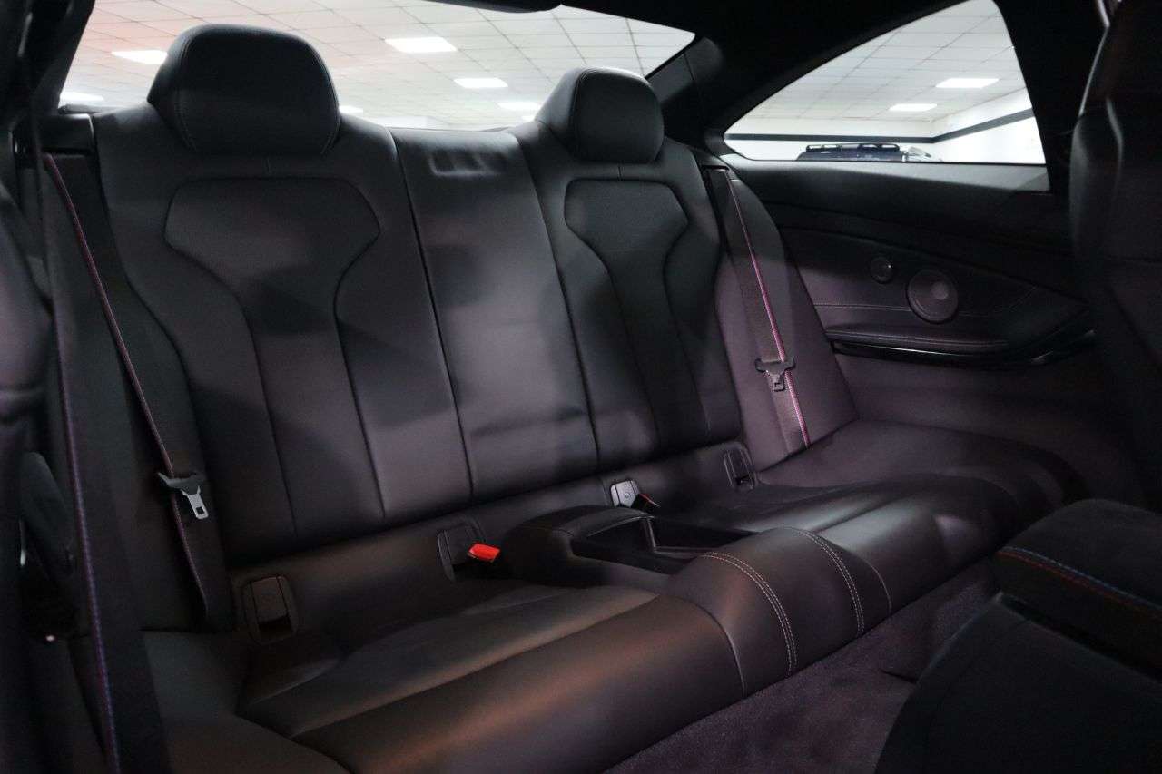 2018 BMW M4 2018 BMW M4