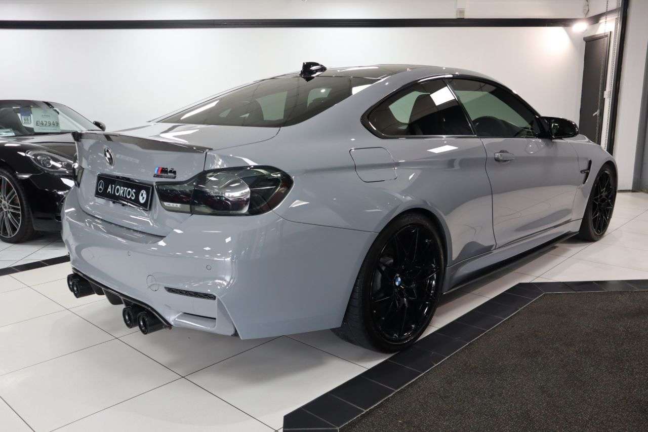 2018 BMW M4 2018 BMW M4