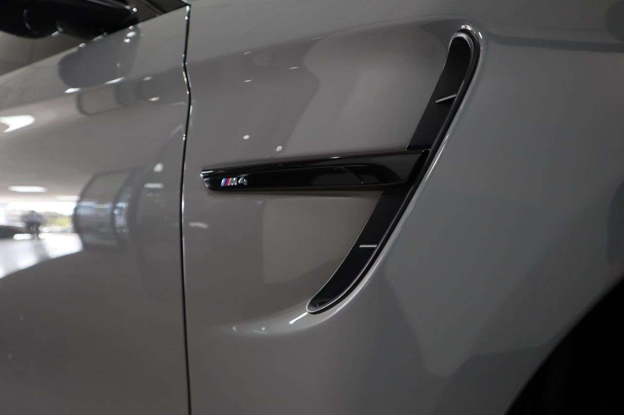 2018 BMW M4 2018 BMW M4