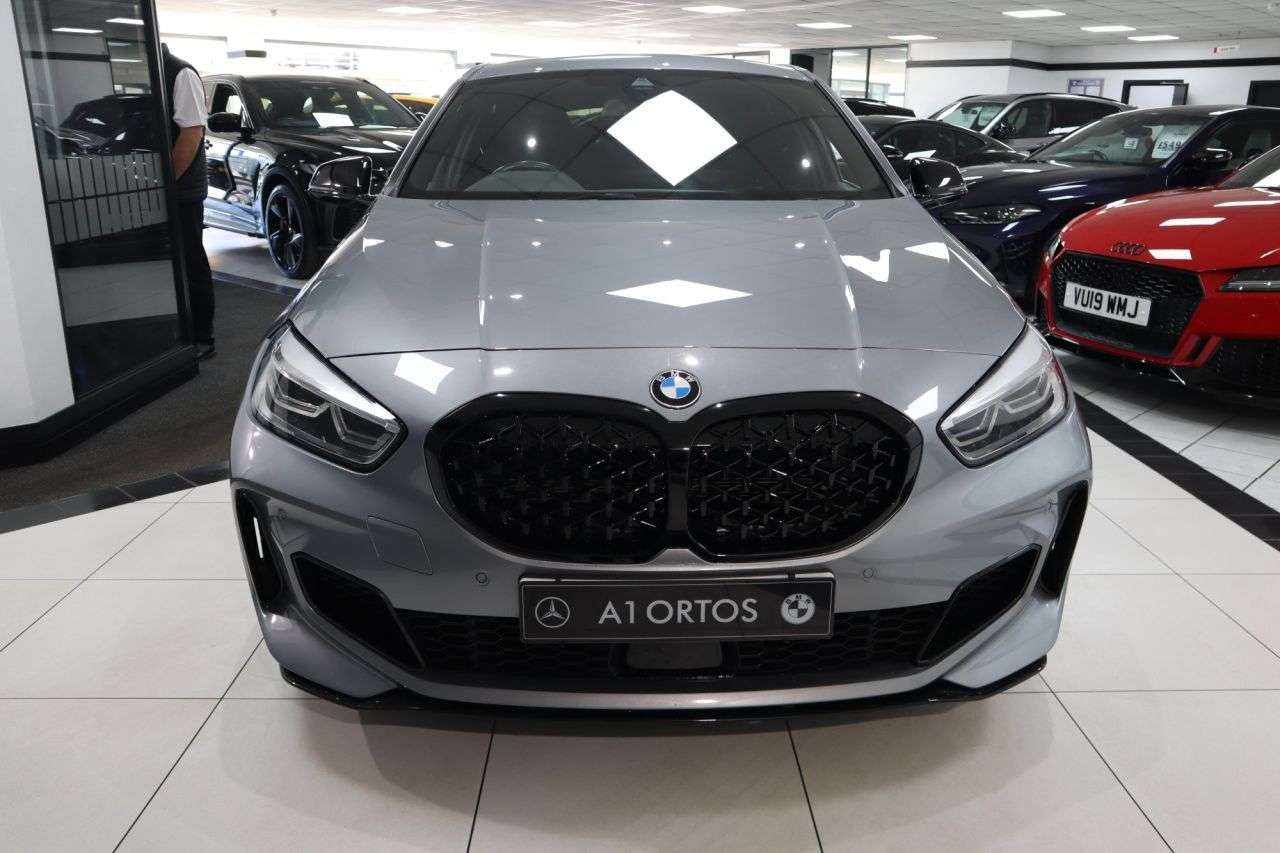 A 2023 BMW 1 SERIES 2.0 M135i Hatchback 5dr Petrol Auto xDrive Euro 6 (s/s) (306 ps) AMAZING SP A 2023 BMW 1 SERIES 2.0 M135i Hatchback 5dr Petrol Auto xDrive Euro 6 (s/s) (306 ps) AMAZING SP