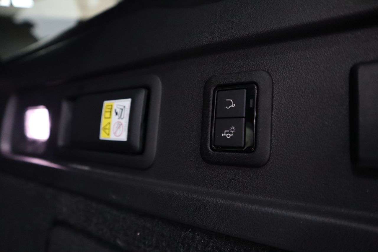 2017 JAGUAR XF 2017 JAGUAR XF