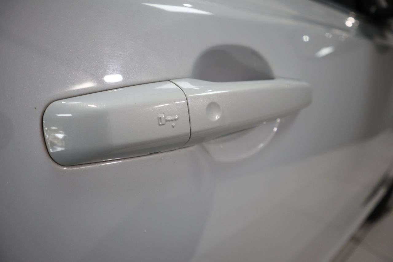 2017 JAGUAR XF 2017 JAGUAR XF