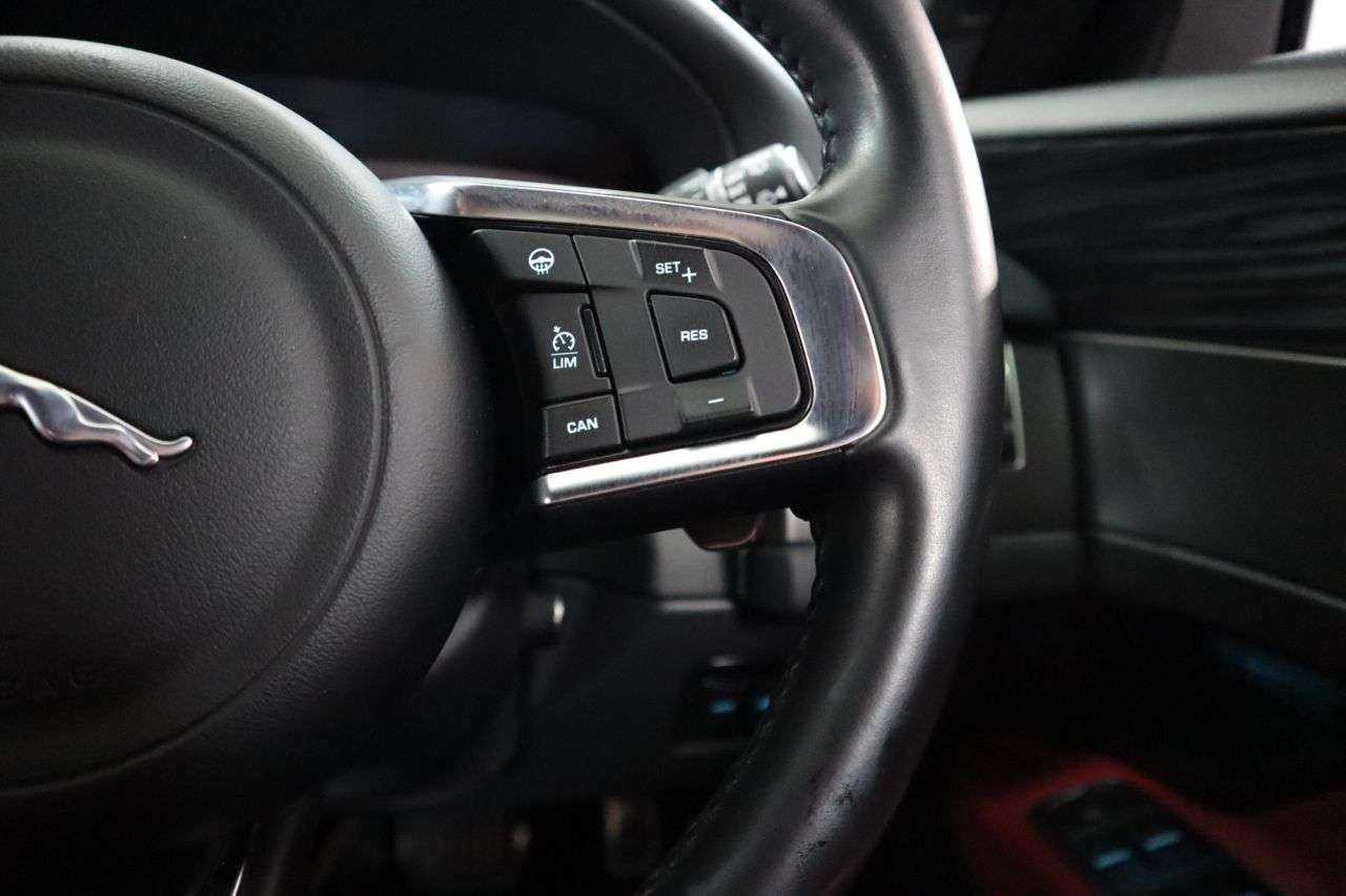 2017 JAGUAR XF 2017 JAGUAR XF