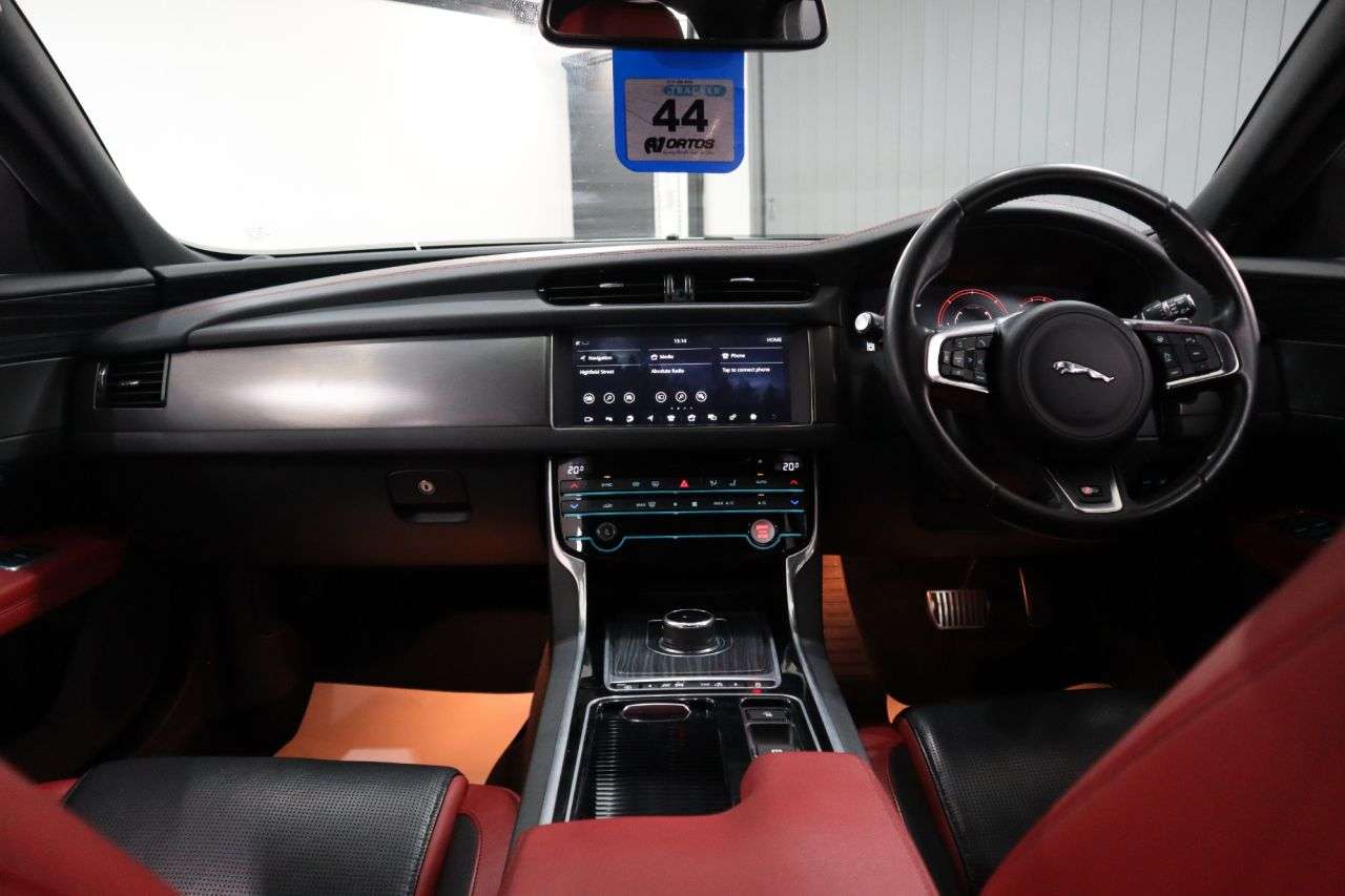 2017 JAGUAR XF 2017 JAGUAR XF