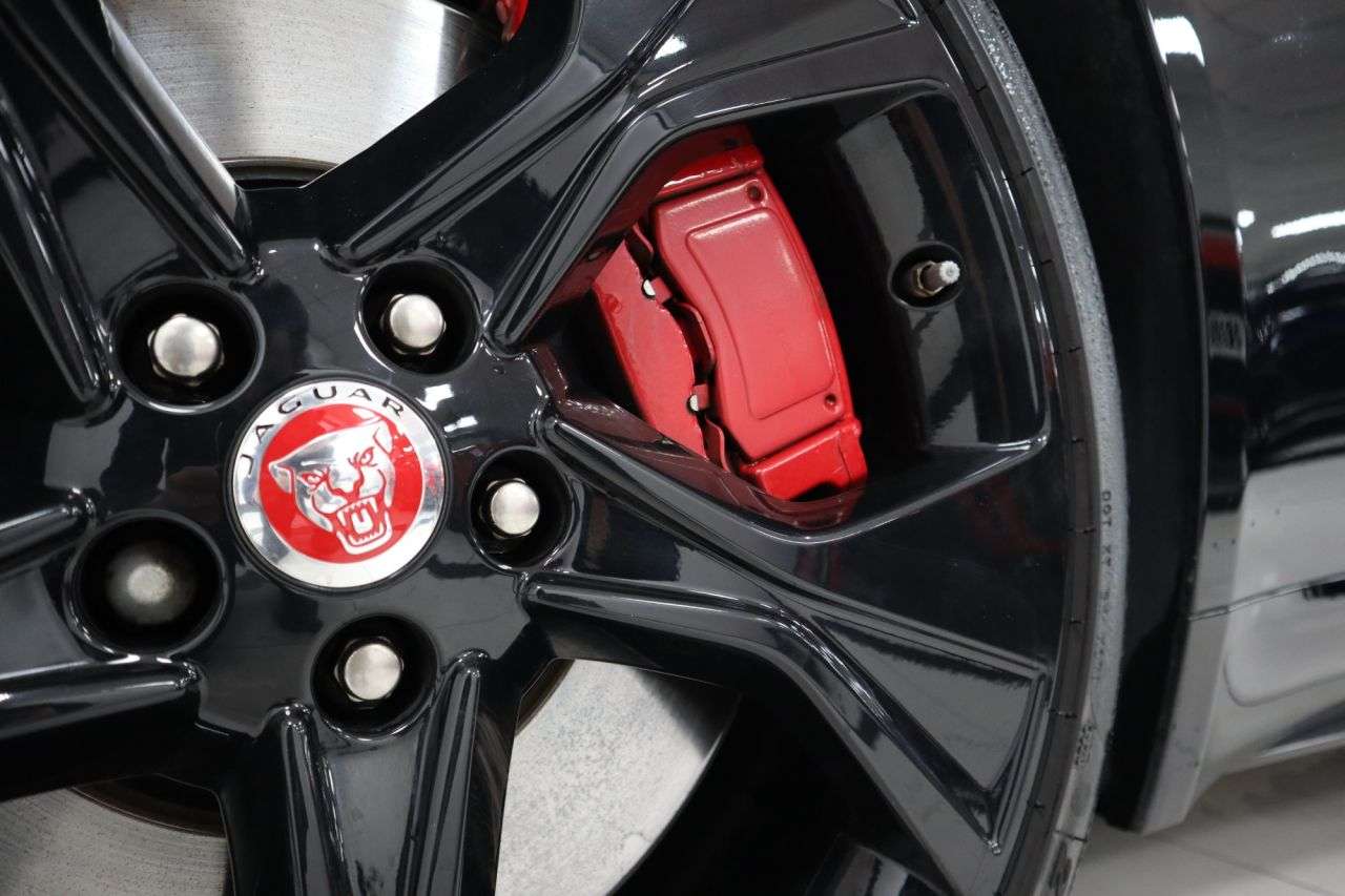 2021 JAGUAR F-TYPE 2021 JAGUAR F-TYPE