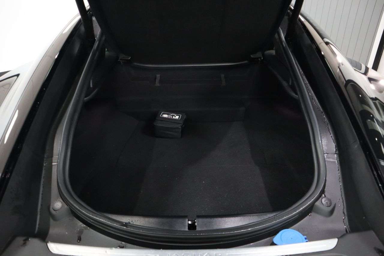 2021 JAGUAR F-TYPE 2021 JAGUAR F-TYPE