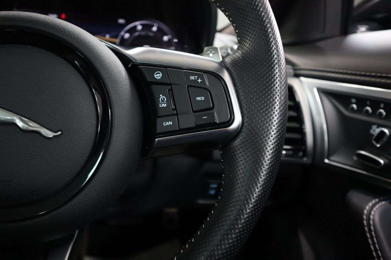 2021 JAGUAR F-TYPE 2021 JAGUAR F-TYPE