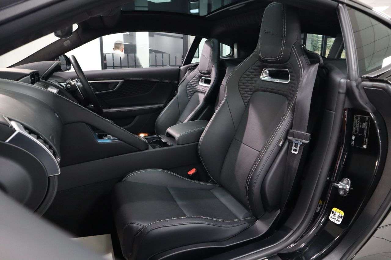 2021 JAGUAR F-TYPE 2021 JAGUAR F-TYPE