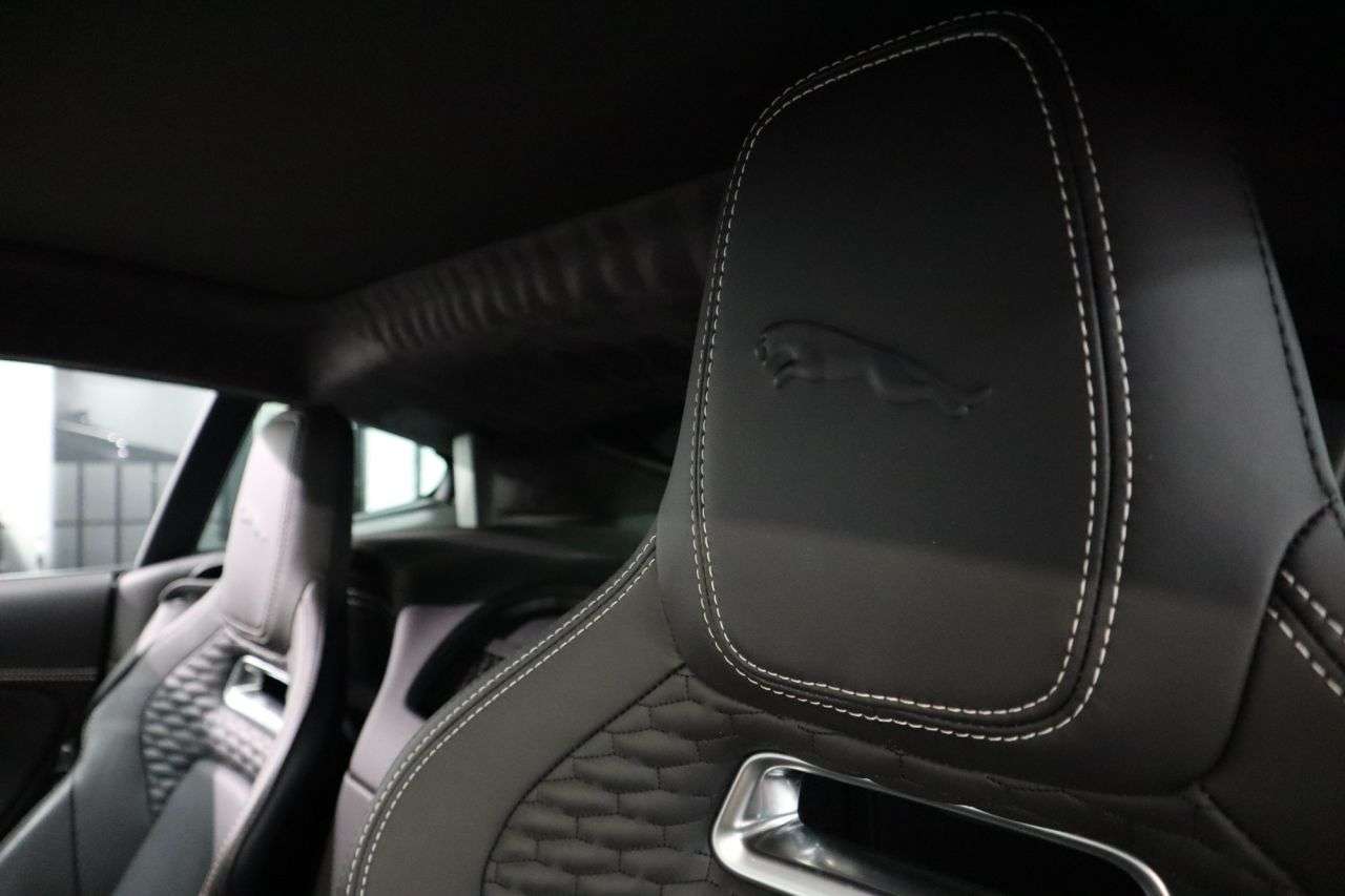 2021 JAGUAR F-TYPE 2021 JAGUAR F-TYPE