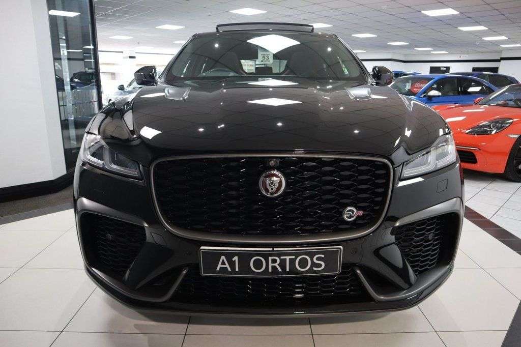 A 2021 JAGUAR F-PACE 5.0 P550 V8 SVR SUV 5dr Petrol Quickshift AWD Euro 6 (s/s) (550 ps) 1 OWNER A 2021 JAGUAR F-PACE 5.0 P550 V8 SVR SUV 5dr Petrol Quickshift AWD Euro 6 (s/s) (550 ps) 1 OWNER