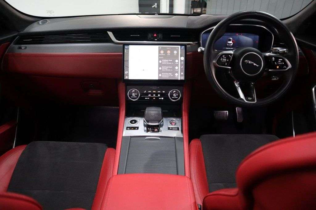 2021 JAGUAR F-PACE 2021 JAGUAR F-PACE