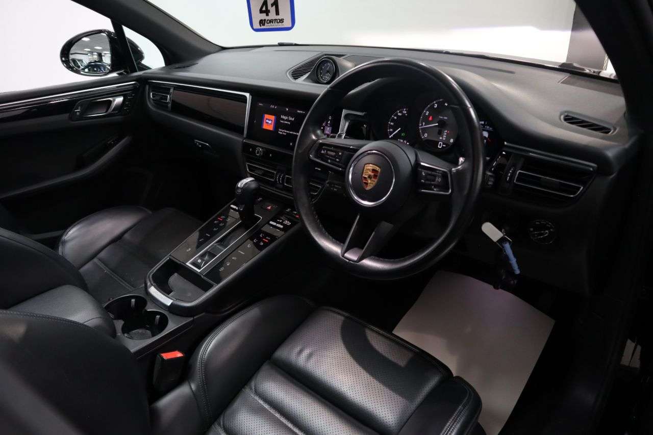 2022 PORSCHE MACAN 2022 PORSCHE MACAN