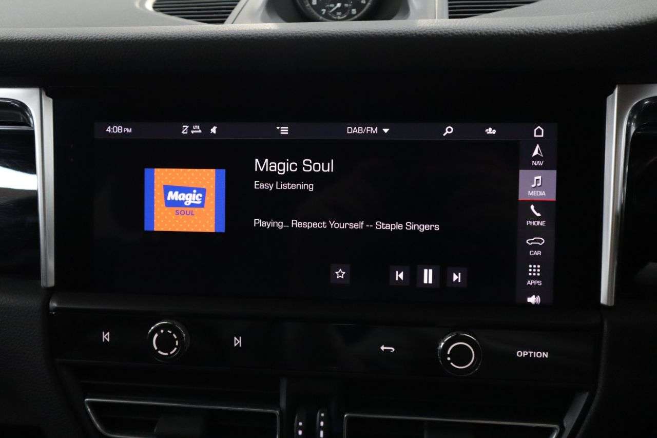 2022 PORSCHE MACAN 2022 PORSCHE MACAN