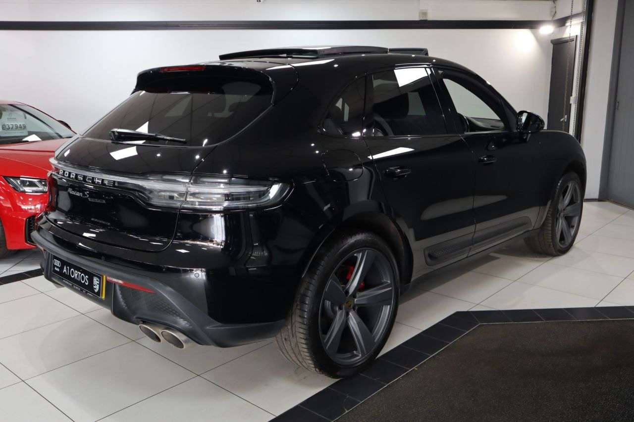 2022 PORSCHE MACAN 2022 PORSCHE MACAN