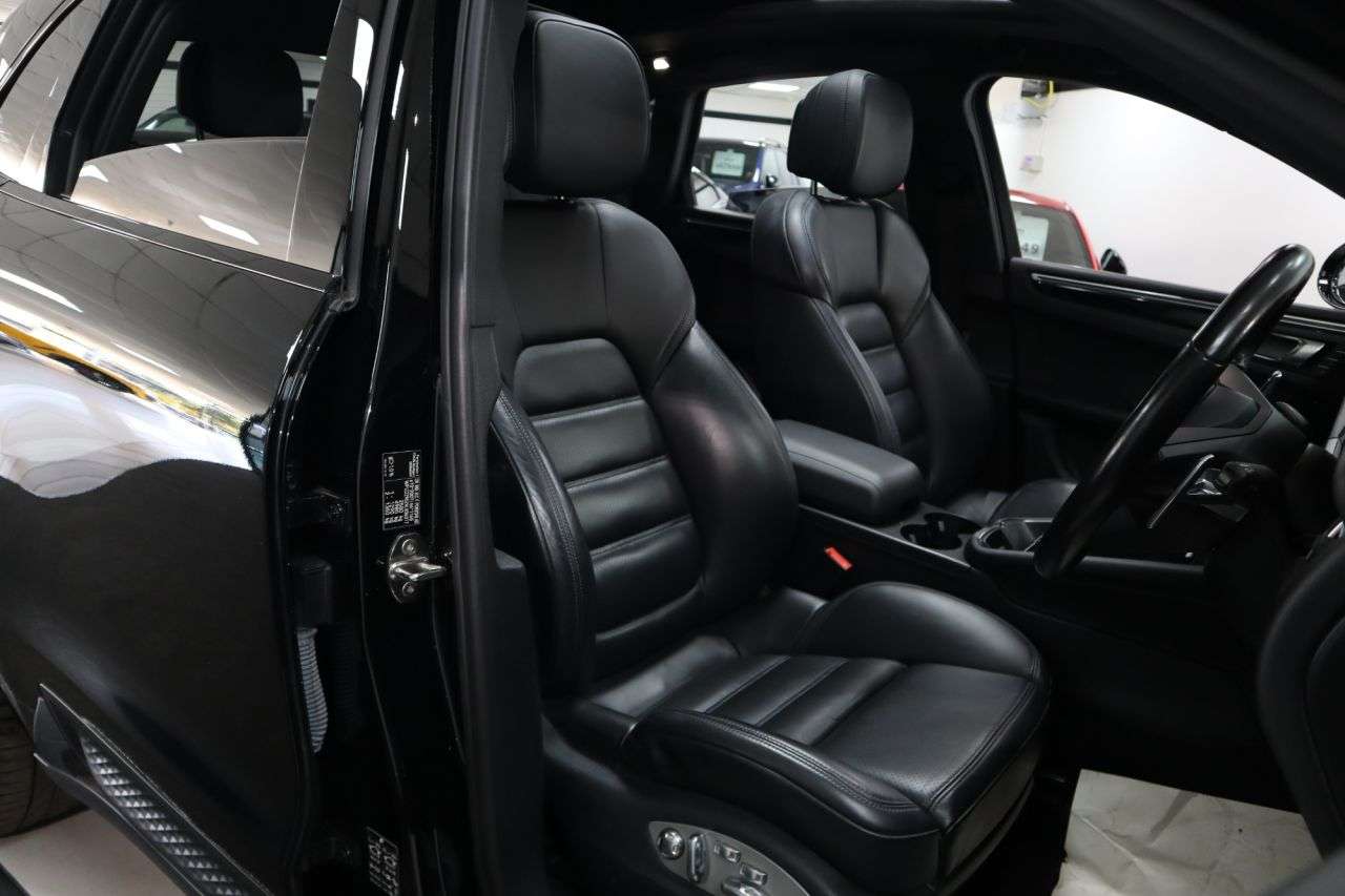 2022 PORSCHE MACAN 2022 PORSCHE MACAN