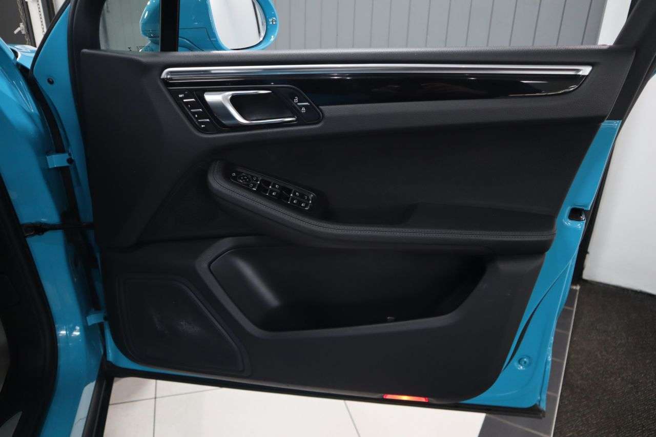 2021 PORSCHE MACAN 2021 PORSCHE MACAN