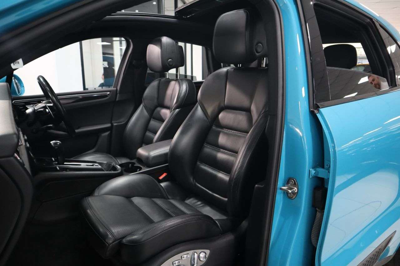 2021 PORSCHE MACAN 2021 PORSCHE MACAN