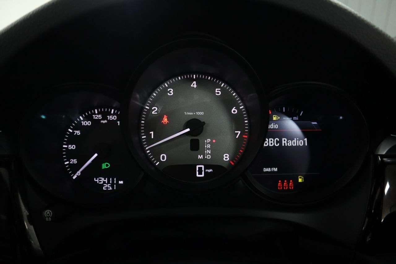 2021 PORSCHE MACAN 2021 PORSCHE MACAN