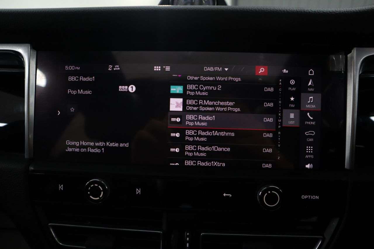 2021 PORSCHE MACAN 2021 PORSCHE MACAN