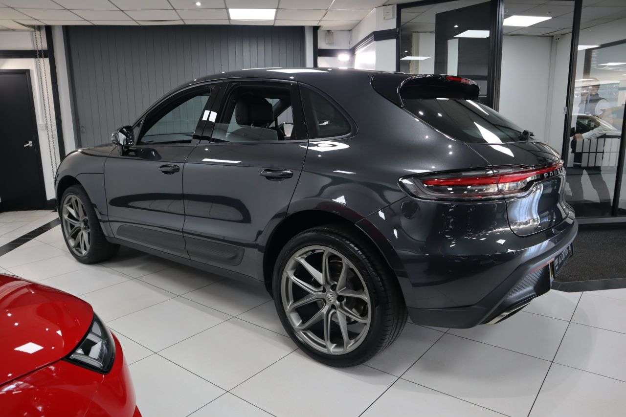 2021 PORSCHE MACAN 2021 PORSCHE MACAN