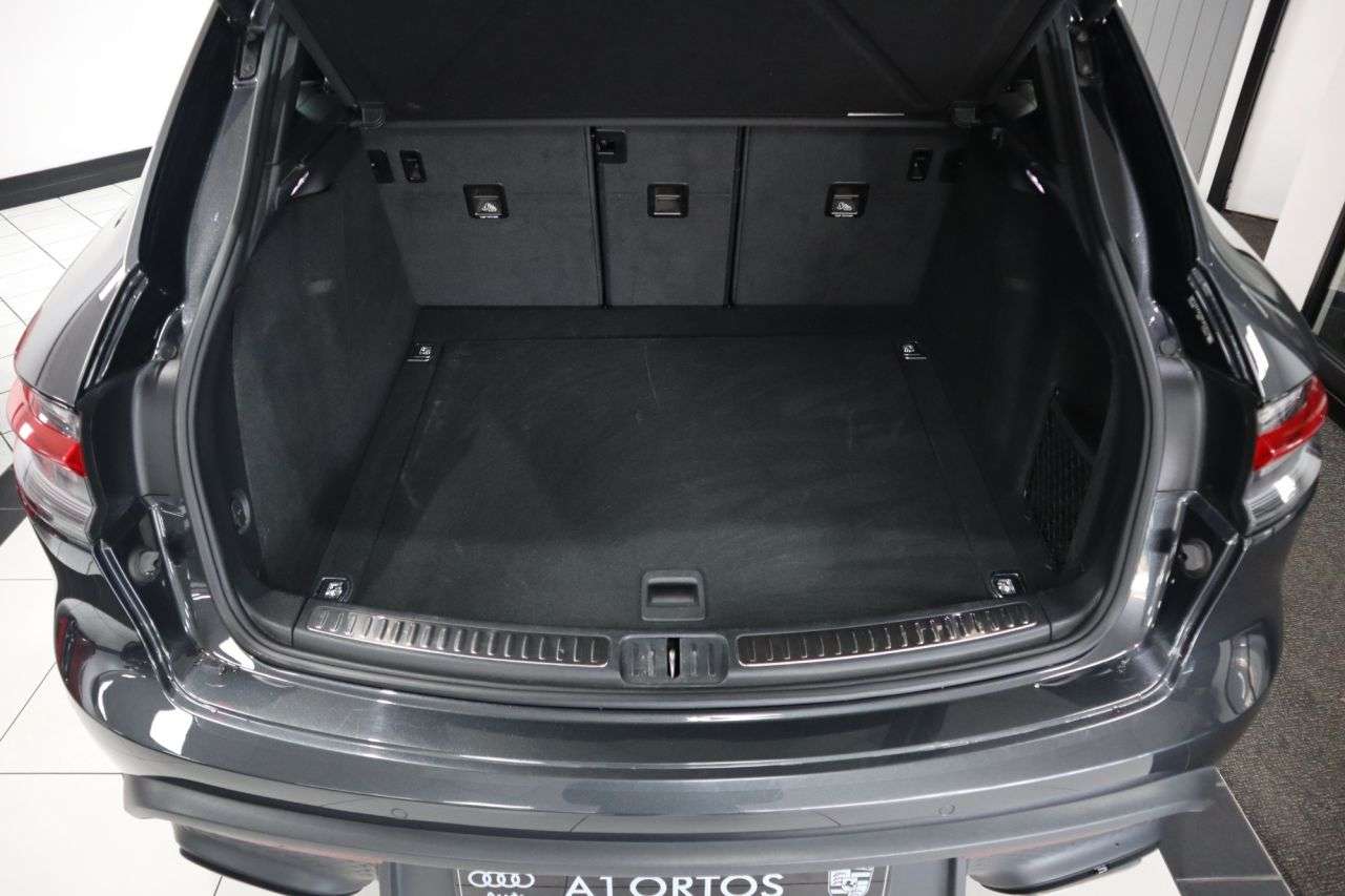 2021 PORSCHE MACAN 2021 PORSCHE MACAN