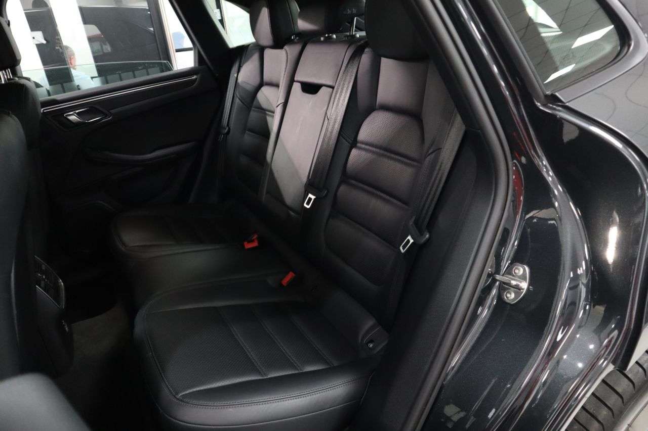 2021 PORSCHE MACAN 2021 PORSCHE MACAN