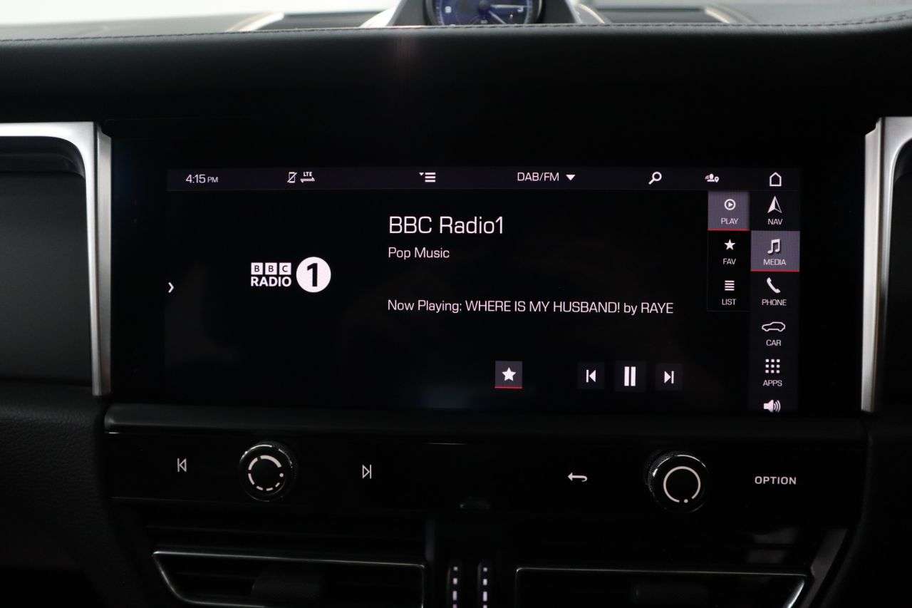 2021 PORSCHE MACAN 2021 PORSCHE MACAN