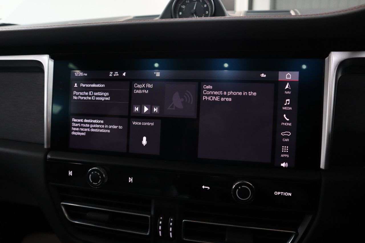 2021 PORSCHE MACAN 2021 PORSCHE MACAN